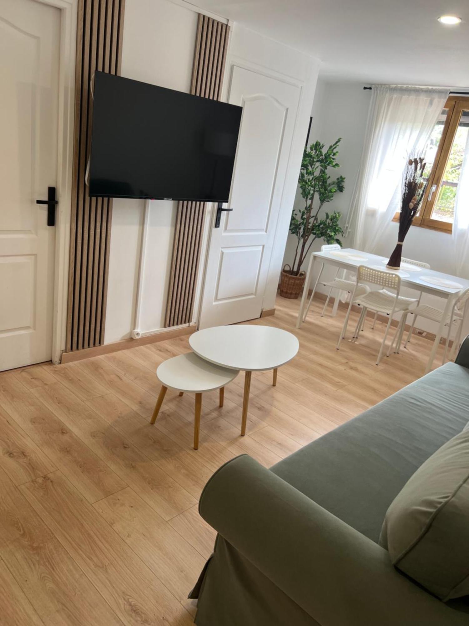 Appartement Pres De Paris, Disney & Cdg Tremblay-en-France 外观 照片